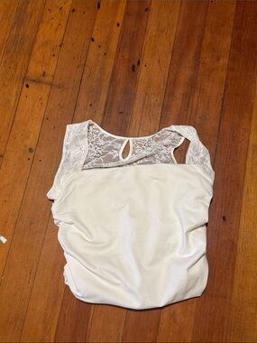 bebe Cream Lace-Trim Camisole